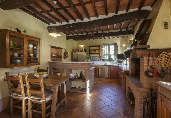 Villa a Camaiore - Villa Francesca - Affitti Brevi Italia Villa a Camaiore - Villa Francesca - Affitti Brevi Italia