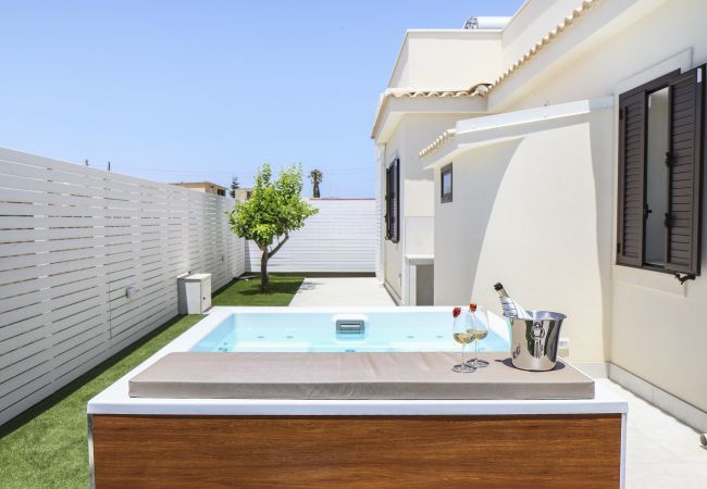 Casa a Ispica - VILLA TERESANN - Affitti Brevi italia Casa a Ispica - VILLA TERESANN - Affitti Brevi italia