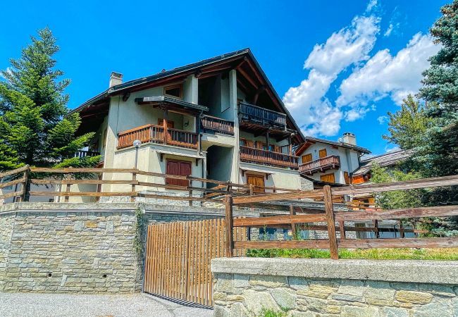 Appartamento a Oulx - Appartamento Bellavista - Affitti Brevi Italia Appartamento a Oulx - Appartamento Bellavista - Affitti Brevi Italia