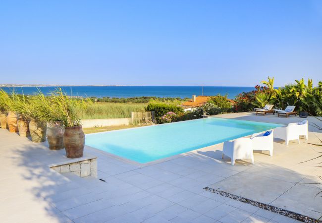 Villa a Ispica - VILLA LE GIOE DELLA VITA - Affitti Brevi Italia Villa a Ispica - VILLA LE GIOE DELLA VITA - Affitti Brevi Italia