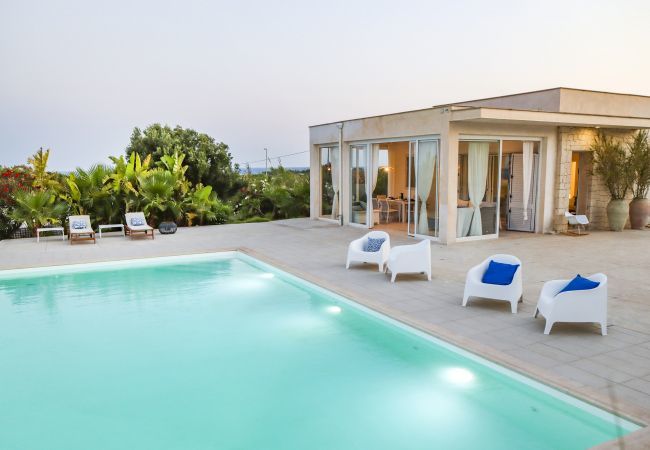 Villa a Ispica - VILLA LE GIOE DELLA VITA - Affitti Brevi Italia Villa a Ispica - VILLA LE GIOE DELLA VITA - Affitti Brevi Italia