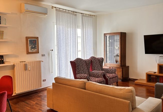 Appartamento a Bari - Suite Melo - Affitti Brevi Italia Appartamento a Bari - Suite Melo - Affitti Brevi Italia