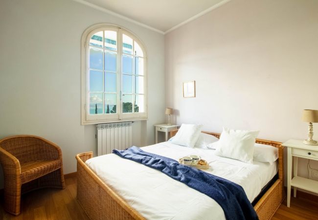 Appartamento a Rapallo - Appartamento MINERVA HOUSE - Affitti Brevi Italia Appartamento a Rapallo - Appartamento MINERVA HOUSE - Affitti Brevi Italia