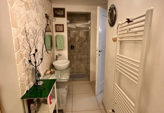 Appartamento a Bari - Appartamento Pietra di mare - Affitti Brevi Italia Appartamento a Bari - Appartamento Pietra di mare - Affitti Brevi Italia