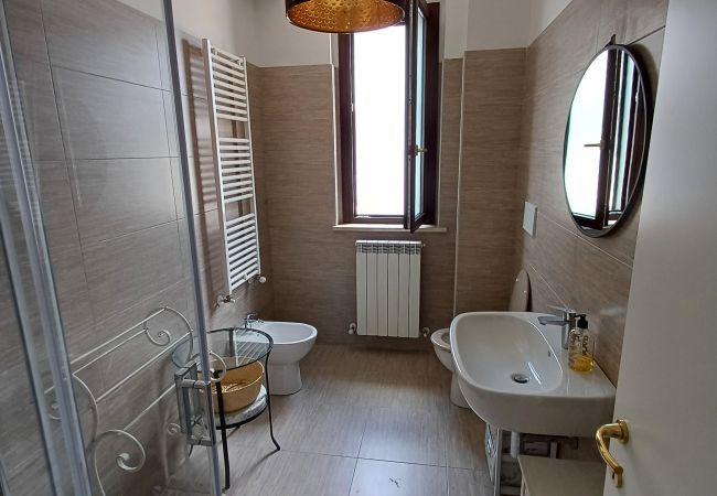Appartamento a L´Aquila - Casa Fabi - Affitti Brevi Italia Appartamento a L´Aquila - Casa Fabi - Affitti Brevi Italia