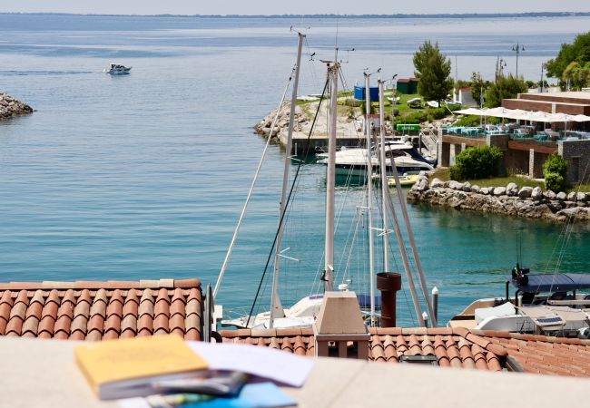 Appartamento a Duino-Aurisina - Mediterranean view - Portopiccolo Apartments Appartamento a Duino-Aurisina - Mediterranean view - Portopiccolo Apartments