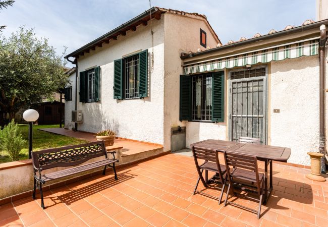 Casa a Lucca - Casa Luana San Concordio - Affitti Brevi Italia Casa a Lucca - Casa Luana San Concordio - Affitti Brevi Italia