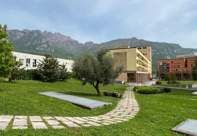 Appartamento a Lecco - La Piazzetta Verde - Affitti Brevi Italia Appartamento a Lecco - La Piazzetta Verde - Affitti Brevi Italia