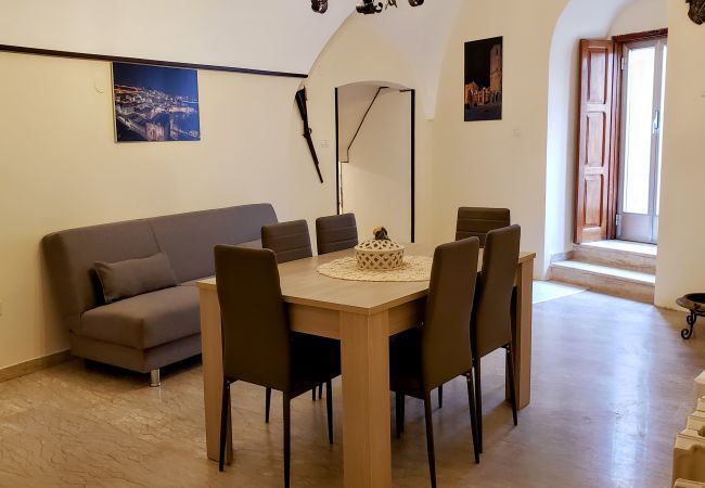 Appartamento a Monte Sant´Angelo - Apartment Dimora Maggi 1 al Caminetto - Affitti Br Appartamento a Monte Sant´Angelo - Apartment Dimora Maggi 1 al Caminetto - Affitti Br