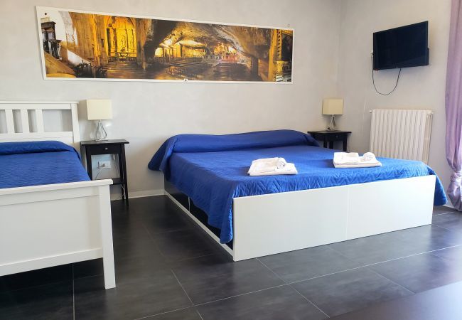 Affitto per camere a Monte Sant´Angelo - Room 2 - Rooms Gli Arcangeli 2-  Affitti Brevi Ita Affitto per camere a Monte Sant´Angelo - Room 2 - Rooms Gli Arcangeli 2-  Affitti Brevi Ita
