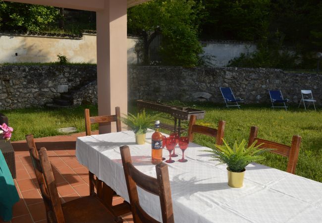 Villa a Caporciano - Villa Rosa-Affitti Brevi Italia Villa a Caporciano - Villa Rosa-Affitti Brevi Italia
