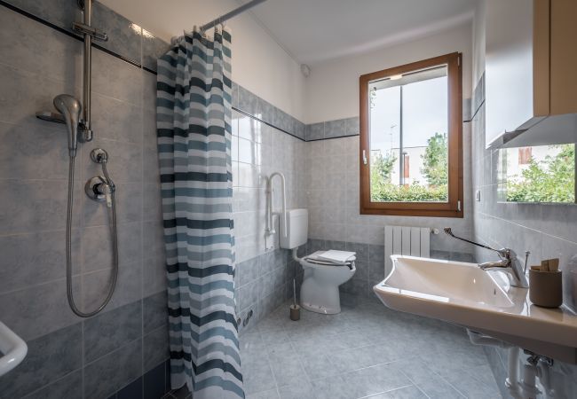 Appartamento a Casal Borsetti - Via Del Paradello n.70 - Affitti Brevi Italia Appartamento a Casal Borsetti - Via Del Paradello n.70 - Affitti Brevi Italia