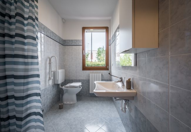 Appartamento a Casal Borsetti - Via Del Paradello n.70 - Affitti Brevi Italia Appartamento a Casal Borsetti - Via Del Paradello n.70 - Affitti Brevi Italia