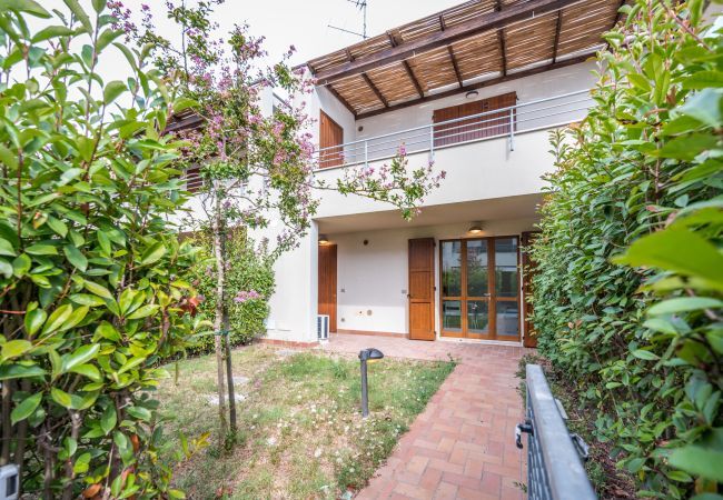 Appartamento a Casal Borsetti - Via Del Paradello n.70 - Affitti Brevi Italia Appartamento a Casal Borsetti - Via Del Paradello n.70 - Affitti Brevi Italia