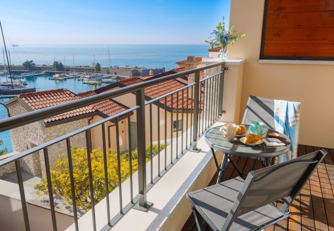Appartamento a Duino-Aurisina - Topazio nel Borgo - Portopiccolo Apartments Appartamento a Duino-Aurisina - Topazio nel Borgo - Portopiccolo Apartments
