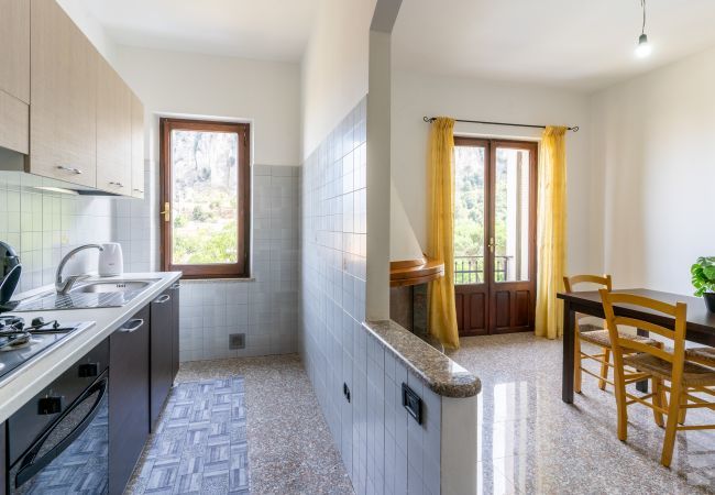 Appartamento a Ulassai - Sa Omu de Virgiliu - Affitti Brevi Italia Appartamento a Ulassai - Sa Omu de Virgiliu - Affitti Brevi Italia