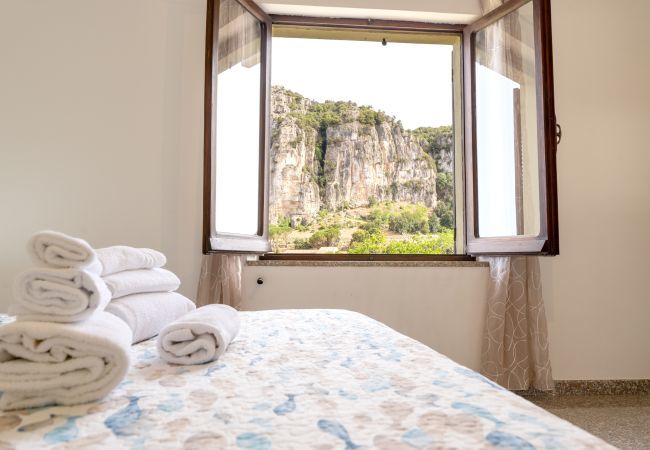 Appartamento a Ulassai - Sa Omu de Virgiliu - Affitti Brevi Italia Appartamento a Ulassai - Sa Omu de Virgiliu - Affitti Brevi Italia