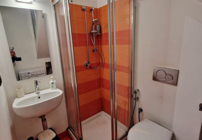 Appartamento a Torino - MH INN VINZAGLIO - Affitti Brevi Italia Appartamento a Torino - MH INN VINZAGLIO - Affitti Brevi Italia