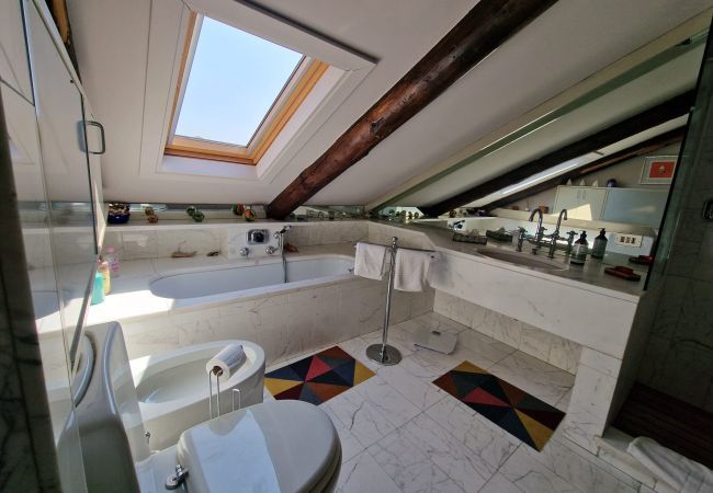 Appartamento a Torino - MH INN LOFT REGIO - Affitti Brevi Italia Appartamento a Torino - MH INN LOFT REGIO - Affitti Brevi Italia