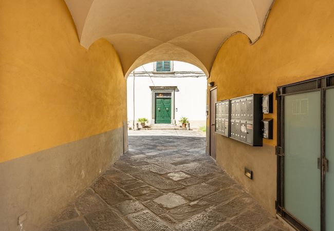 Appartamento a Lucca - Fillungo Apartment - Affitti Brevi Italia Appartamento a Lucca - Fillungo Apartment - Affitti Brevi Italia