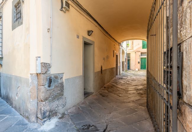 Appartamento a Lucca - Tuscan Apartment -Affitti Brevi Italia Appartamento a Lucca - Tuscan Apartment -Affitti Brevi Italia