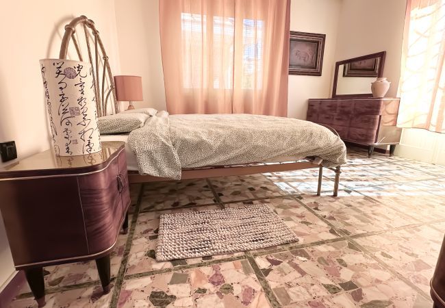 Camera da letto Appartamento MareLargo Affitti Brevi Italia  Appartamento a Rimini - Appartamento MareLargo - Affitti Brevi Italia