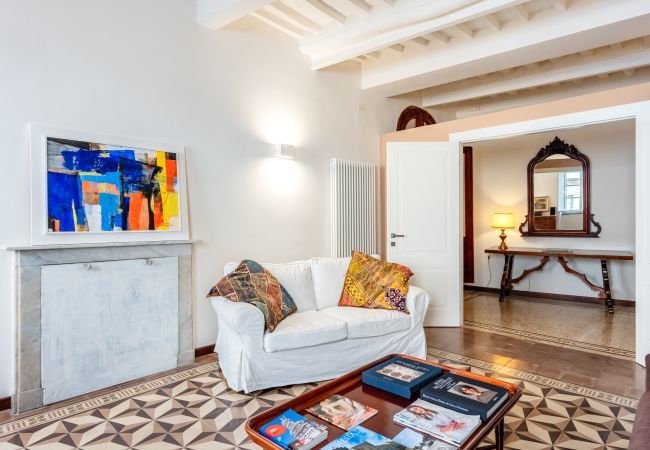Appartamento a Lucca - Eloisa Apartment - Affitti Brevi Italia Appartamento a Lucca - Eloisa Apartment - Affitti Brevi Italia