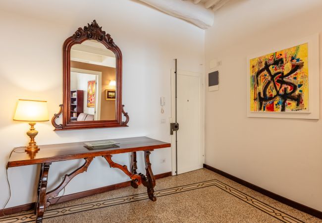 Appartamento a Lucca - Eloisa Apartment - Affitti Brevi Italia Appartamento a Lucca - Eloisa Apartment - Affitti Brevi Italia