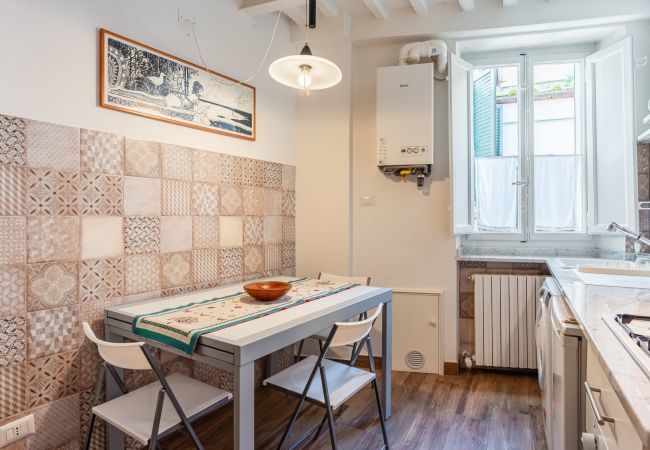 Appartamento a Lucca - Eloisa Apartment - Affitti Brevi Italia Appartamento a Lucca - Eloisa Apartment - Affitti Brevi Italia