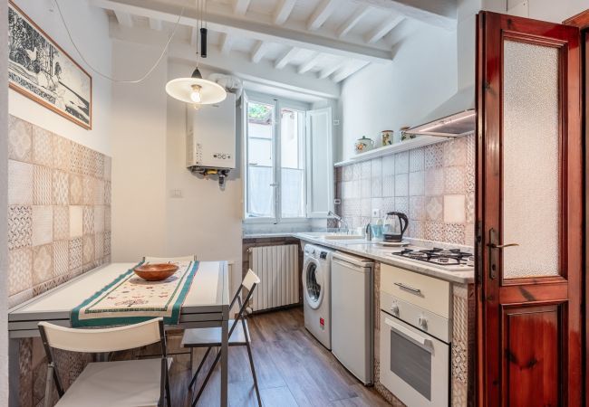 Appartamento a Lucca - Eloisa Apartment - Affitti Brevi Italia Appartamento a Lucca - Eloisa Apartment - Affitti Brevi Italia