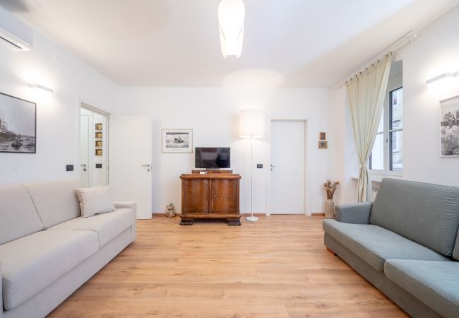 Appartamento a Trieste - Appartamento Luce  - Affitti Brevi Italia