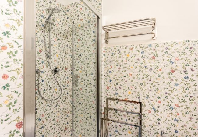 Affitto per camere a Pisa - Lilium Deluxe - Affitti Brevi Italia Affitto per camere a Pisa - Lilium Deluxe - Affitti Brevi Italia