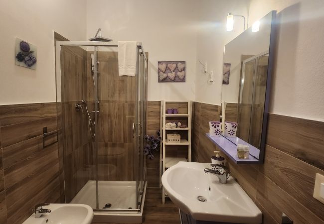 Affitto per camere a Pisa - Villa Sofia Suite Purple - Affitti Brevi Italia Affitto per camere a Pisa - Villa Sofia Suite Purple - Affitti Brevi Italia