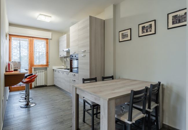 Appartamento a Lucca - San Concordio Grey - Affitti Brevi Italia - Appartamento a Lucca - San Concordio Grey - Affitti Brevi Italia -