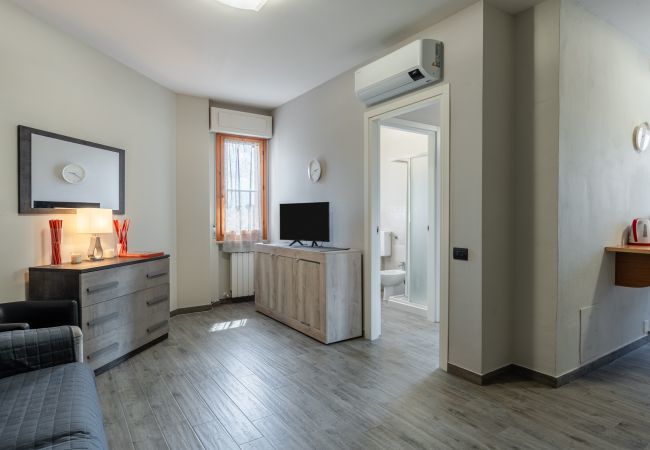 Appartamento a Lucca - San Concordio Grey - Affitti Brevi Italia - Appartamento a Lucca - San Concordio Grey - Affitti Brevi Italia -