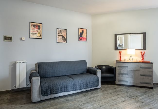 Appartamento a Lucca - San Concordio Grey - Affitti Brevi Italia - Appartamento a Lucca - San Concordio Grey - Affitti Brevi Italia -