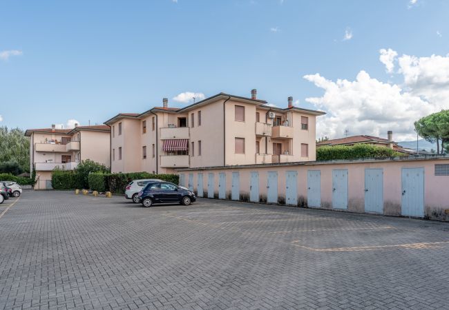Appartamento a Lucca - San Concordio Grey - Affitti Brevi Italia - Appartamento a Lucca - San Concordio Grey - Affitti Brevi Italia -