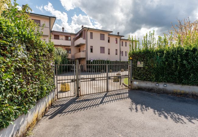 Appartamento a Lucca - San Concordio Grey - Affitti Brevi Italia - Appartamento a Lucca - San Concordio Grey - Affitti Brevi Italia -