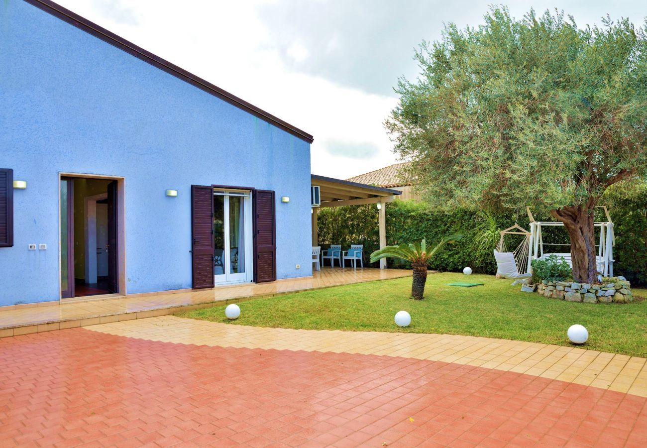 giardino VILLA RELAX & COMFORT  Affitti Brevi Italia Villa a Pozzallo - VILLA RELAX & COMFORT - Affitti Brevi Italia