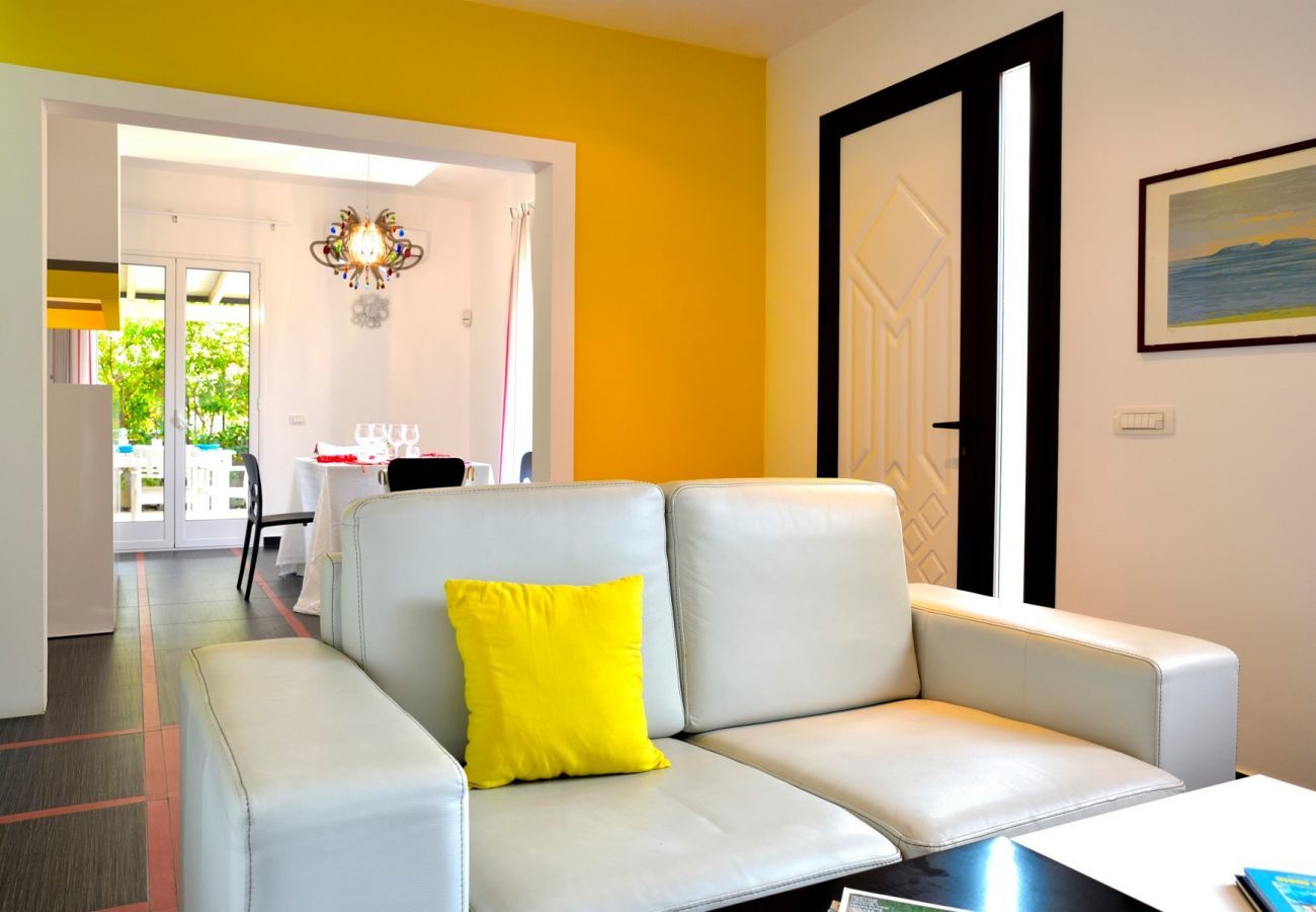 soggiorno VILLA RELAX & COMFORT  Affitti Brevi Italia Villa a Pozzallo - VILLA RELAX & COMFORT - Affitti Brevi Italia