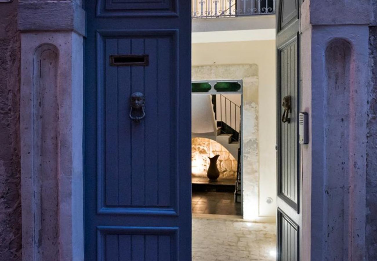 esterno Domus SBIRCIO' Solo Affitti Brevi Appartamento a Modica - DOMUS SBIRCIÒ - Affitti Brevi Italia