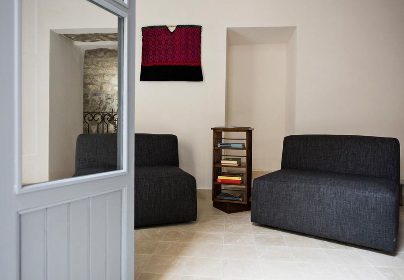 soggiornoi Domus SBIRCIO' Affitti Brevi Italia  Appartamento a Modica - DOMUS SBIRCIÒ - Affitti Brevi Italia