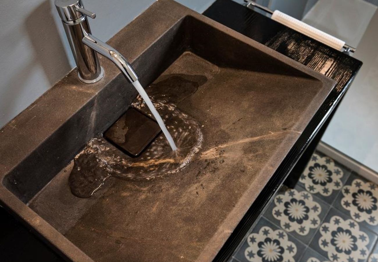 bagno Domus SBIRCIO'  Affitti Brevi Italia Appartamento a Modica - DOMUS SBIRCIÒ - Affitti Brevi Italia