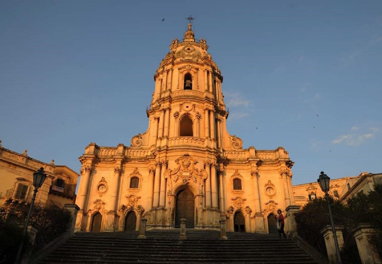 Appartamento a Modica - DOMUS SBIRCIÒ - Affitti Brevi Italia Appartamento a Modica - DOMUS SBIRCIÒ - Affitti Brevi Italia