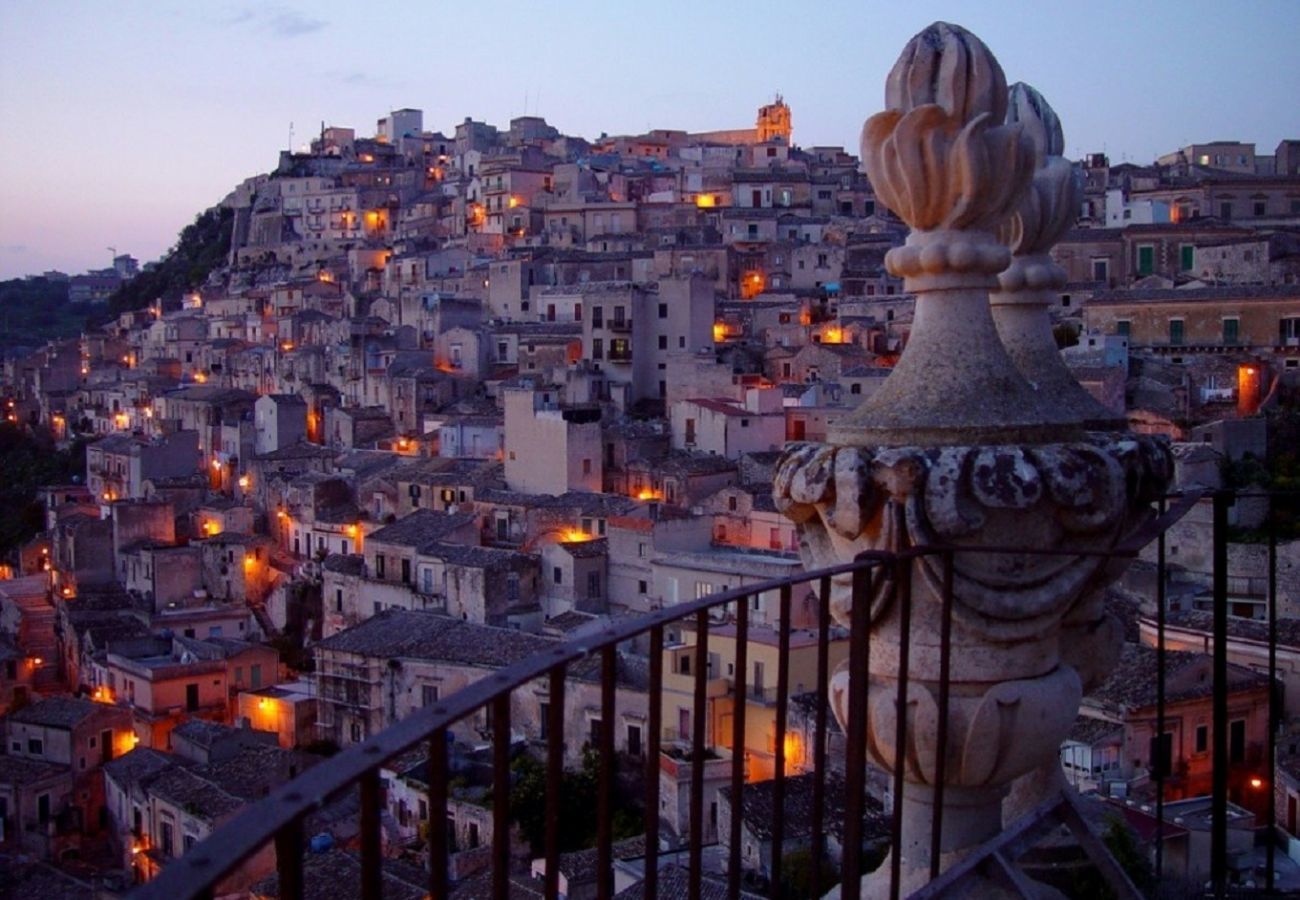 Appartamento a Modica - DOMUS SBIRCIÒ - Affitti Brevi Italia Appartamento a Modica - DOMUS SBIRCIÒ - Affitti Brevi Italia