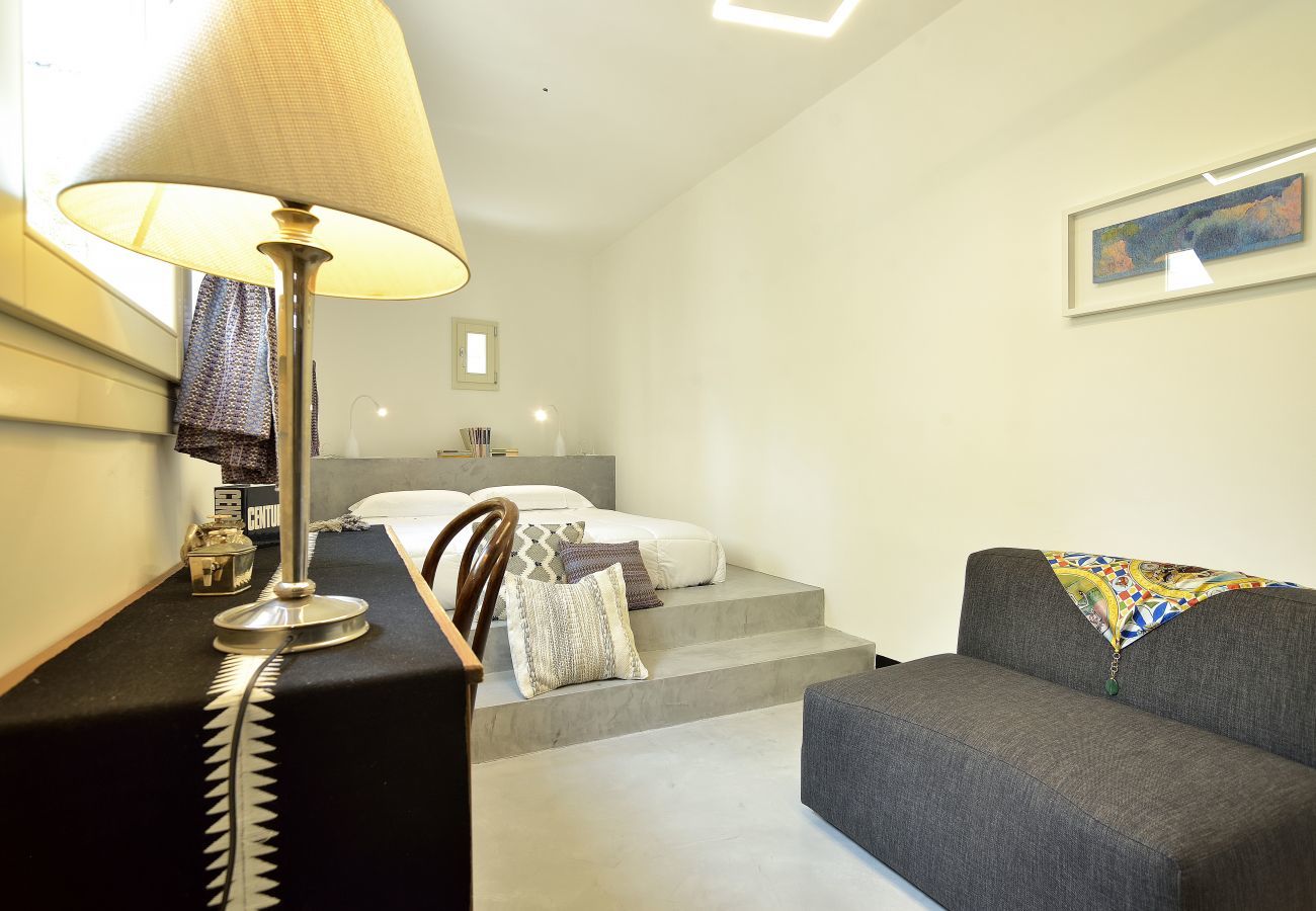 camera da letto Domus SBIRCIO' Affitti Brevi Italia  Appartamento a Modica - DOMUS SBIRCIÒ - Affitti Brevi Italia