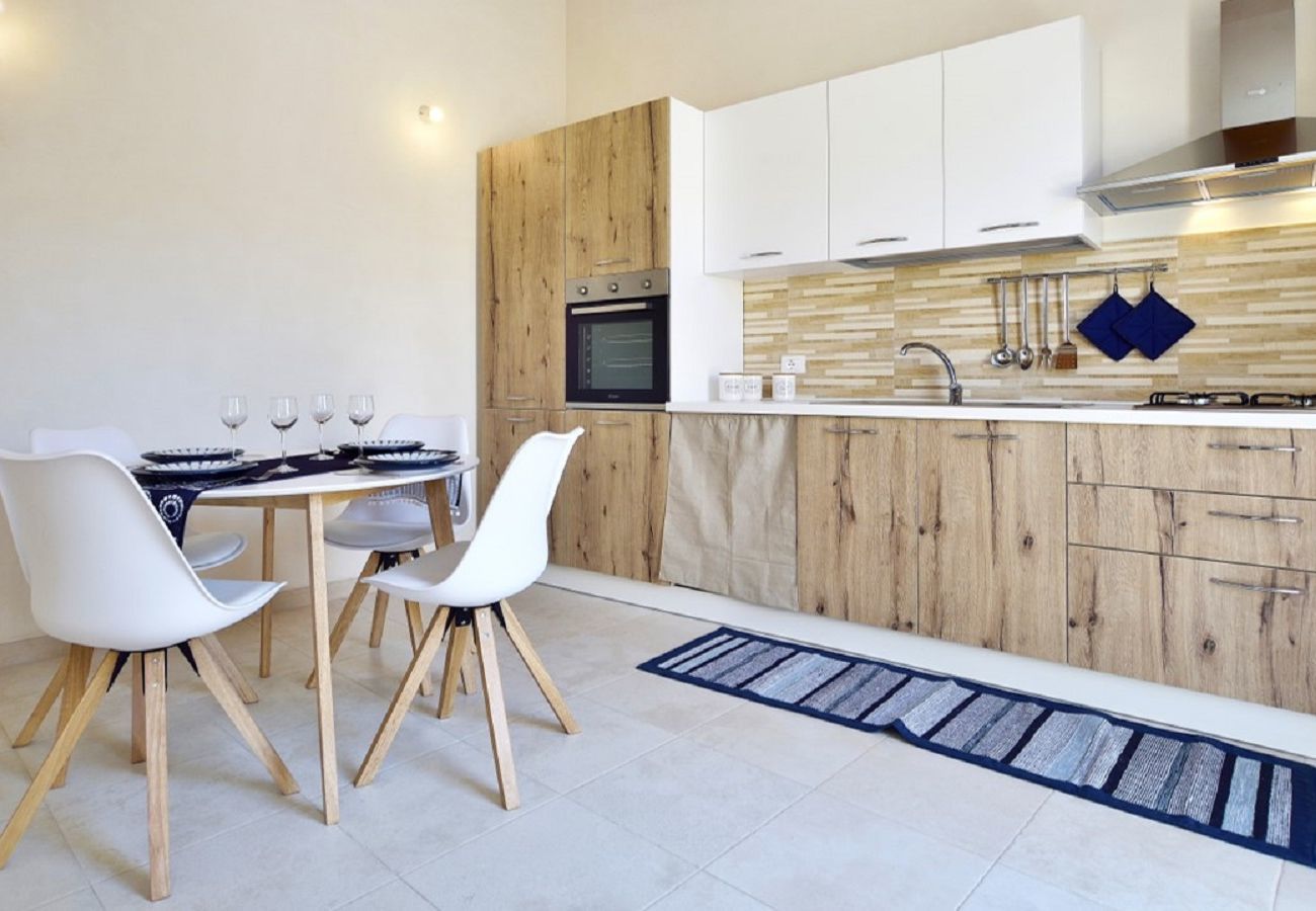 sala da pranzo CASA DEI LIMONI con piscina BLU Affitti Brevi Italia Villa a Noto - CASA DEI LIMONI CON PISCINA BLU