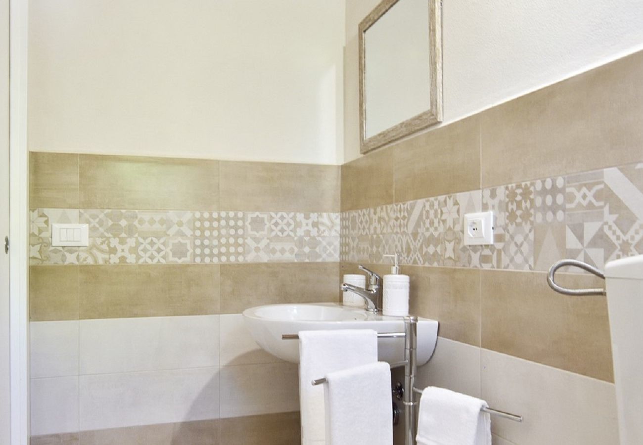 bagno CASA DEI LIMONI with swimming pool BLU Affitti Brevi Italia Villa a Noto - CASA DEI LIMONI CON PISCINA BLU