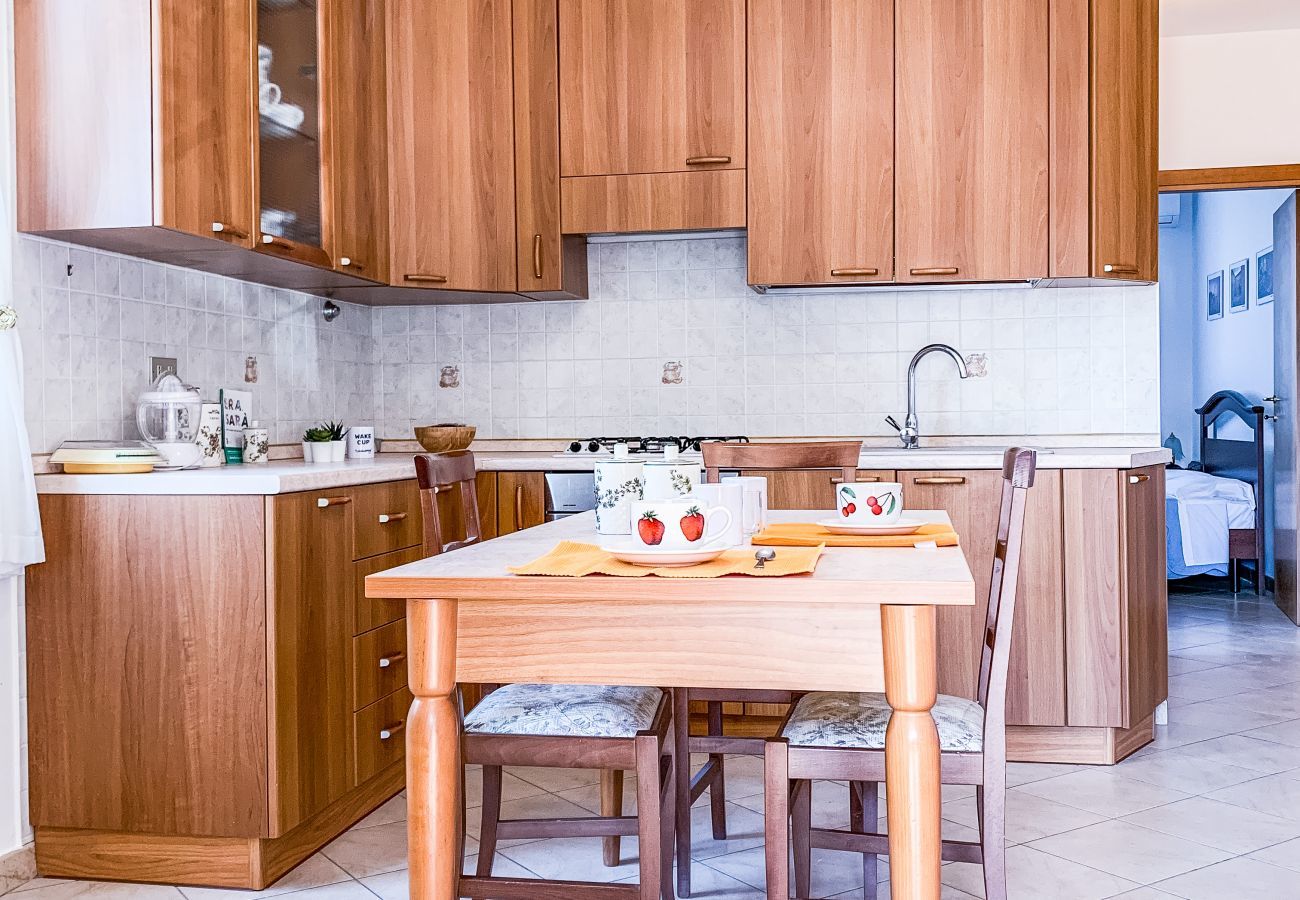 Sala da pranzo Appartamento La Casa Rossa Solo Affitti Brevi Appartamento a Rimini - Appartamento La Casa Rossa - Affitti Brevi Italia