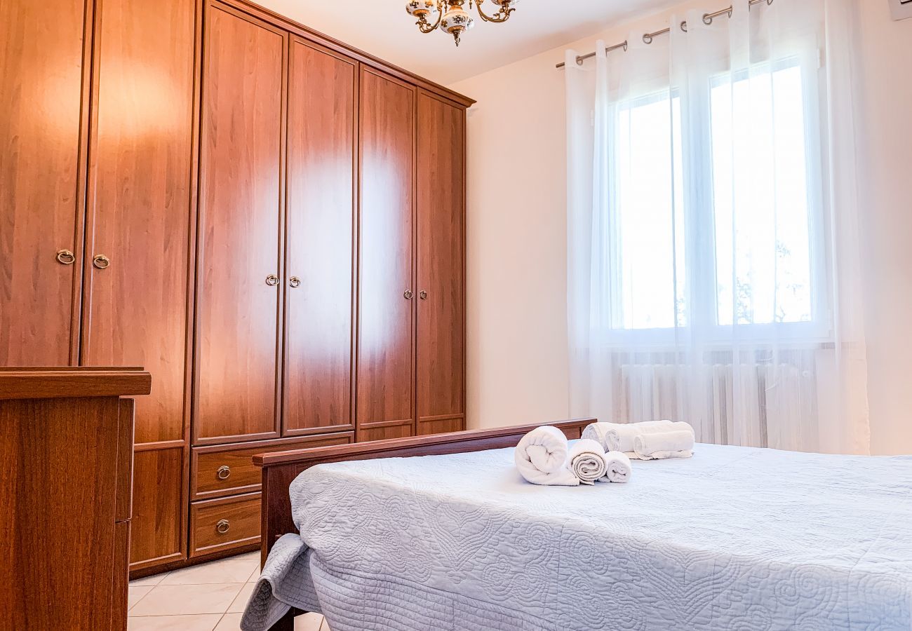 Camera da letto Appartamento La Casa Rossa Solo Affitti Brevi Appartamento a Rimini - Appartamento La Casa Rossa - Affitti Brevi Italia